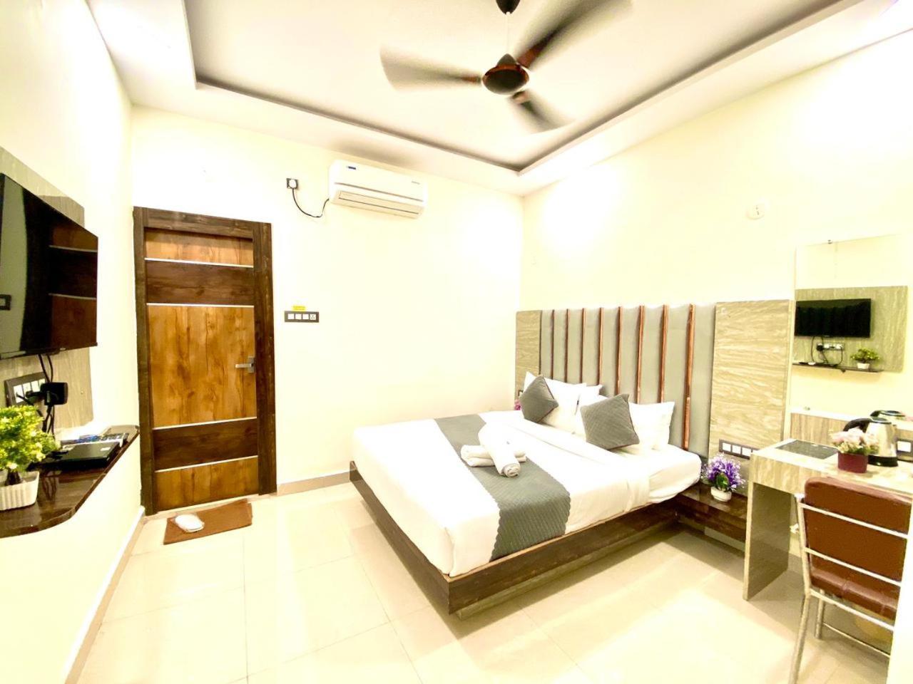 Hotel Sky International- Airport Zone Hyderabad Shamshabad Exterior foto